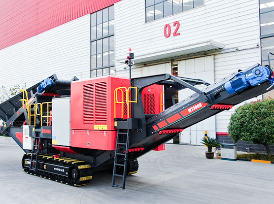 紅星履帶移動(dòng)破碎篩分站，行走的破碎制砂廠！無需基建，投資成本更低！