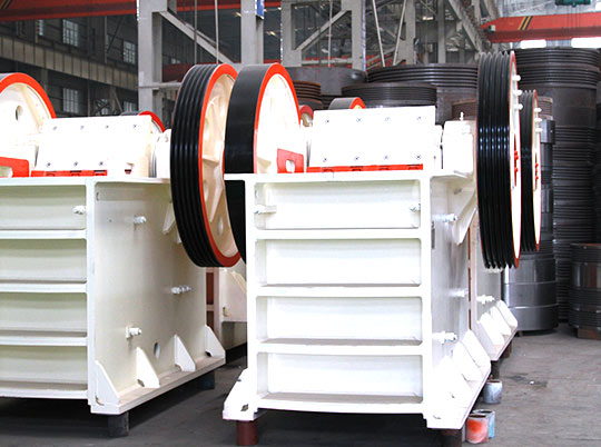 無知加大意必危險(xiǎn)，防護(hù)加警惕 安全——紅星機(jī)器開展消防演習(xí)