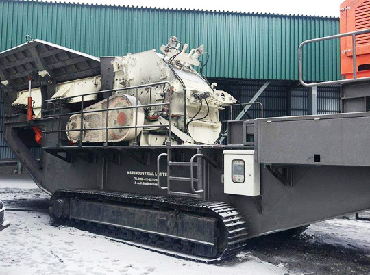 紅星履帶破——“春風吹，戰(zhàn)鼓擂”嚴苛工況誰怕誰？